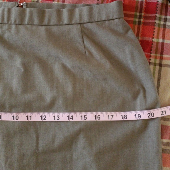 Briggs New York skirt, size 12 - Picture 6 of 6